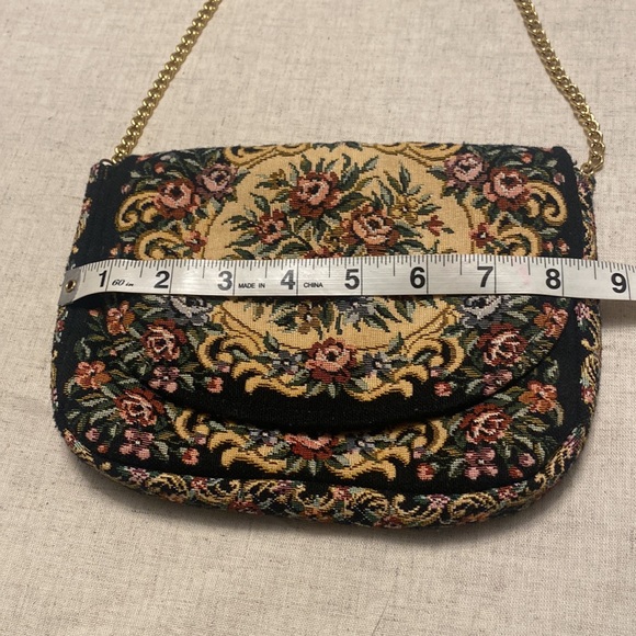 Vintage Cottagecore floral tapestry shoulder bag - Picture 5 of 8